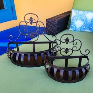 Metal basket shelves (2 sizes)